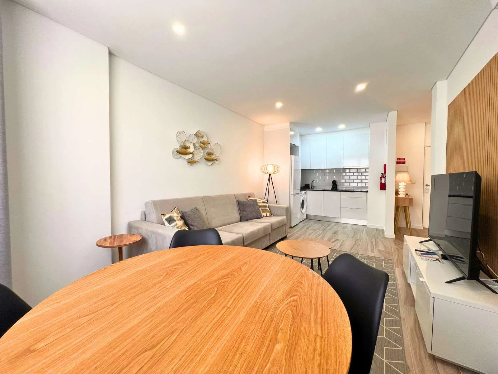 Timeless Beach V — interior 3